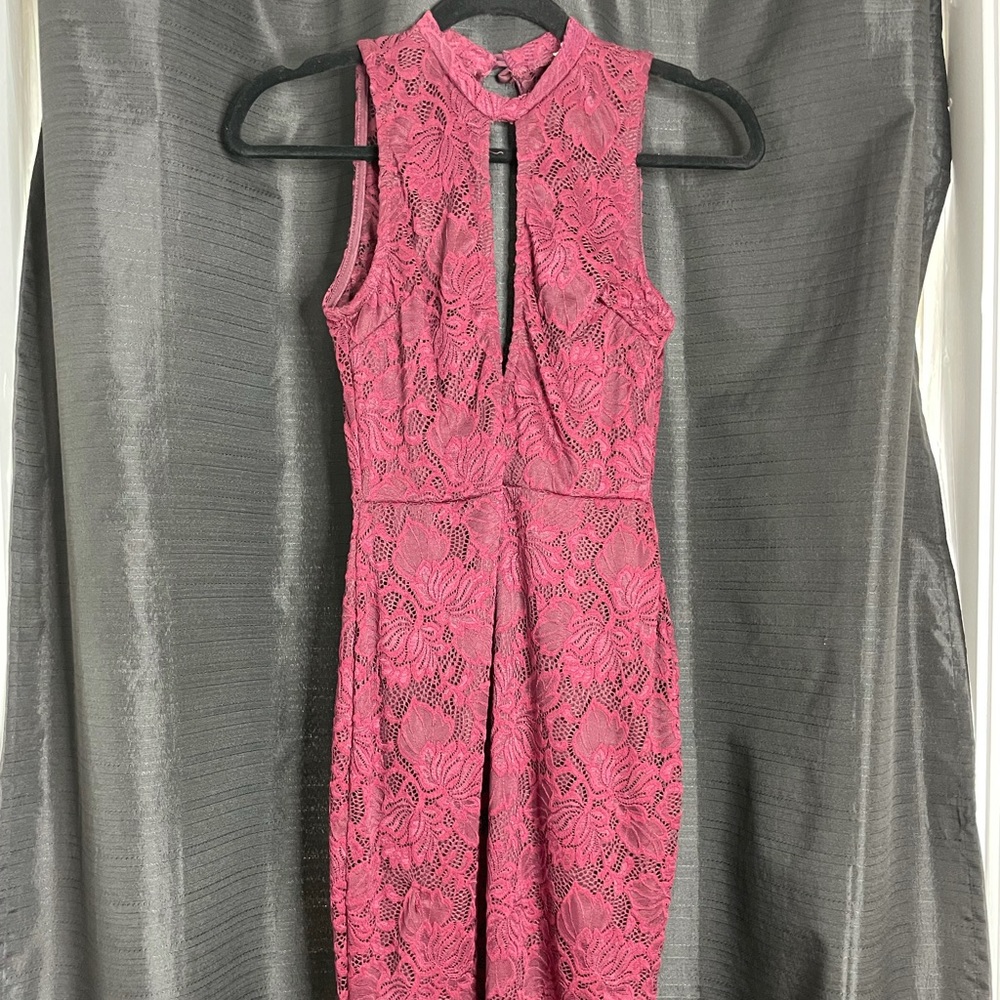 Burgundy lace fitted dress